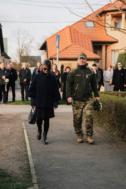Encsi J�r�si Hivatal